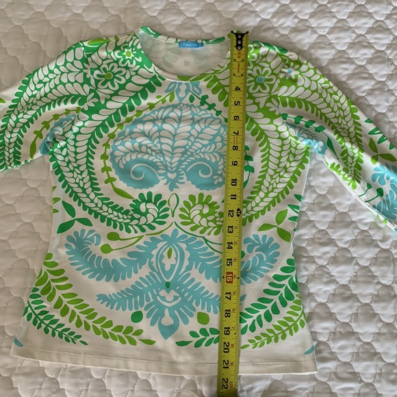 J. McLaughlin XS tee nylon and spandex like new in excellent condition. - Picture 6 of 8